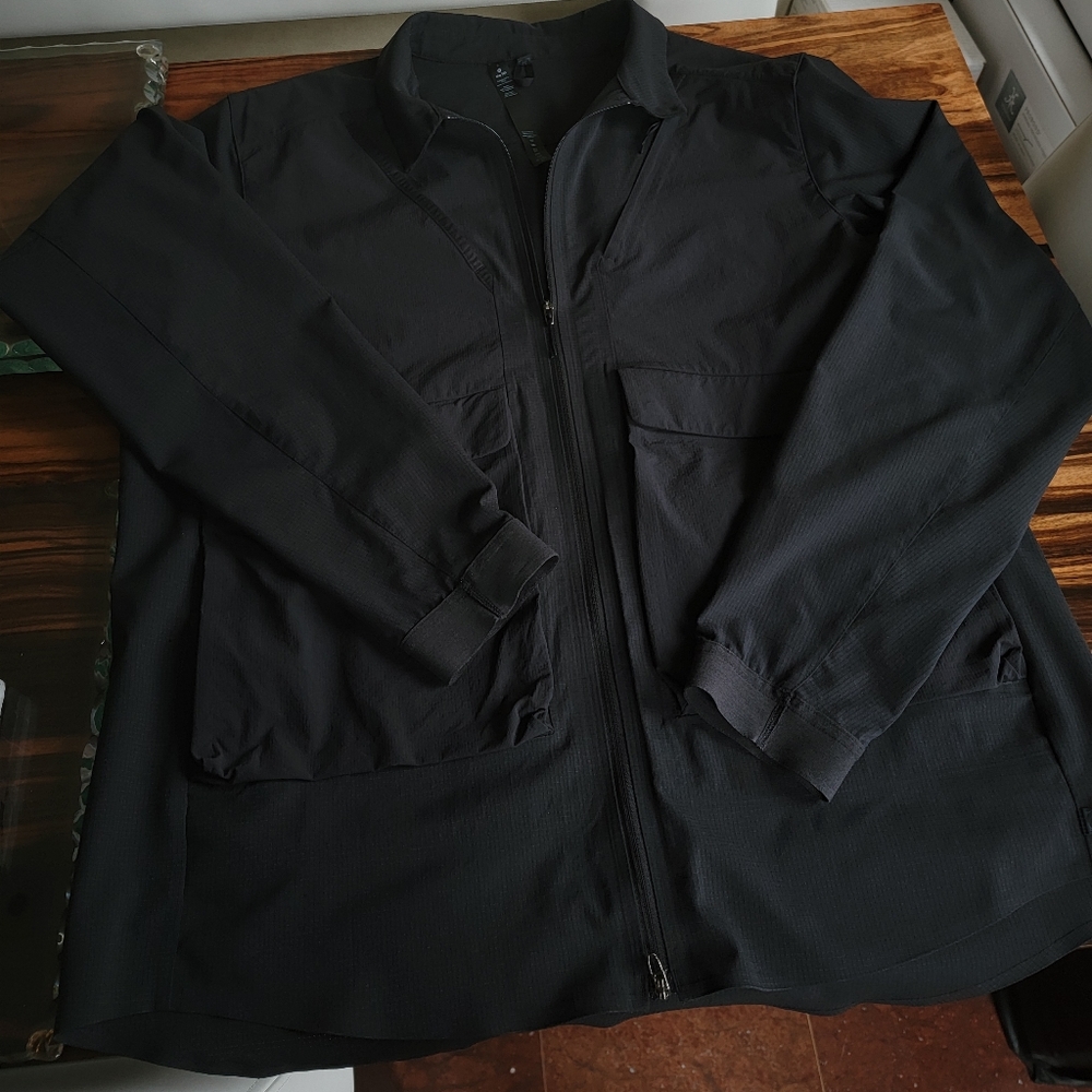 Lululemon Lab Diffract Cargo Jacket - Picture 8 of 11